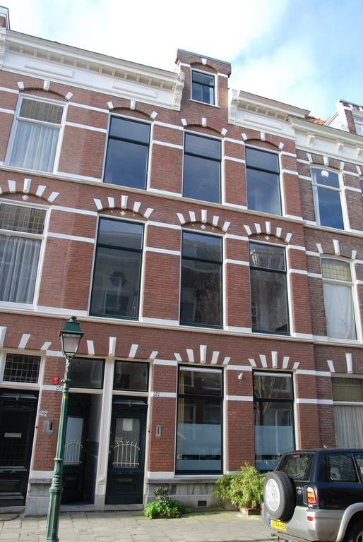 Bed & Breakfast Obrechtstraat Гаага Экстерьер фото